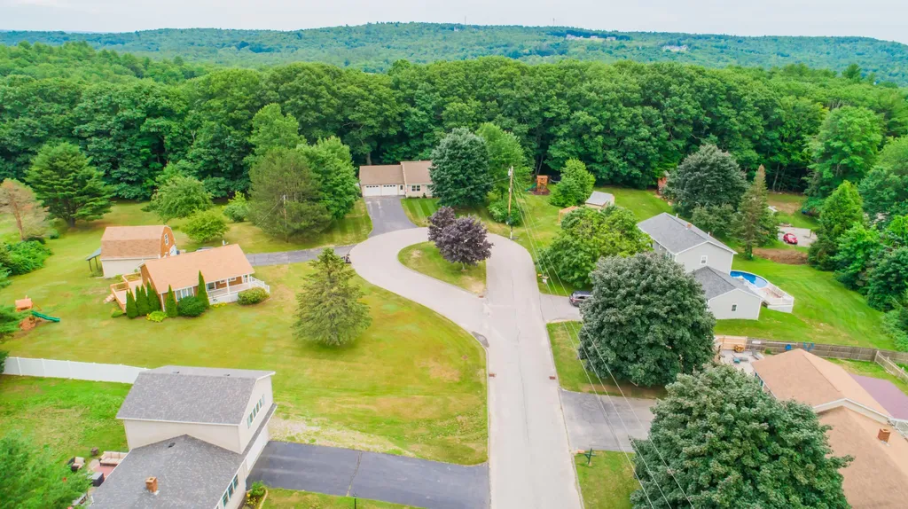49 Sherry Lane Auburn ME 04210