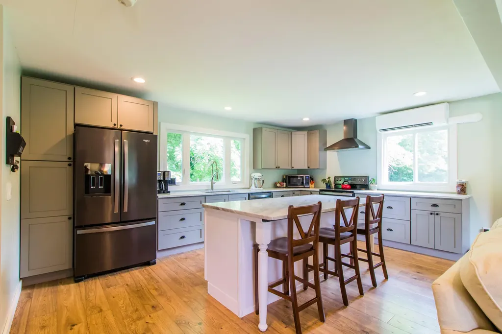 49 Sherry Lane Auburn ME 04210