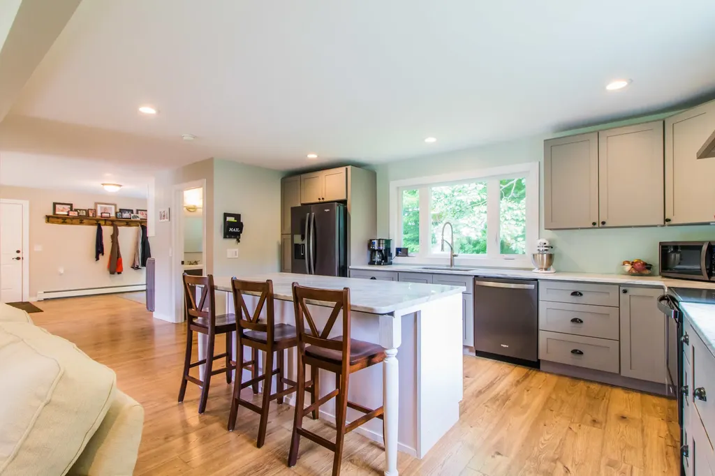 49 Sherry Lane Auburn ME 04210