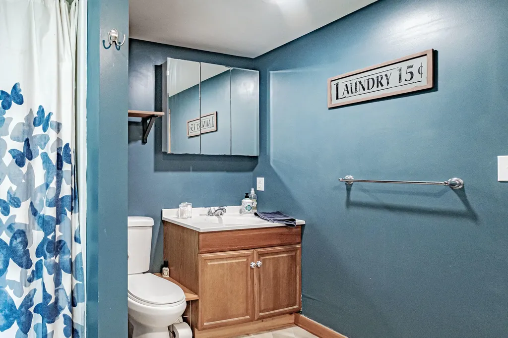 190 Millay Road Bowdoinham ME 04008