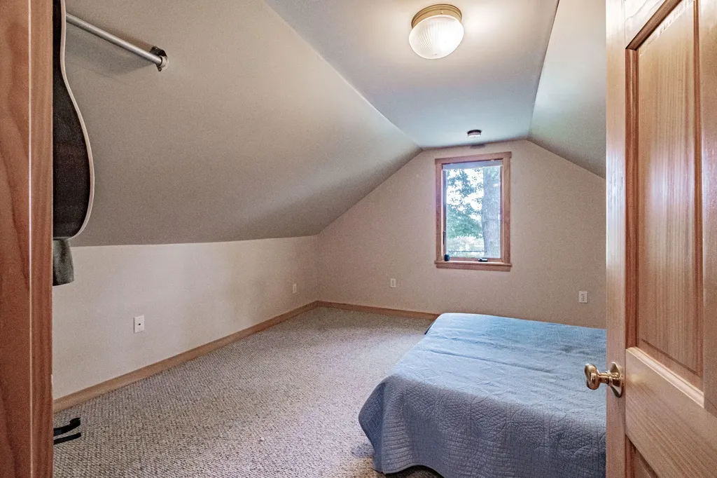 190 Millay Road Bowdoinham ME 04008