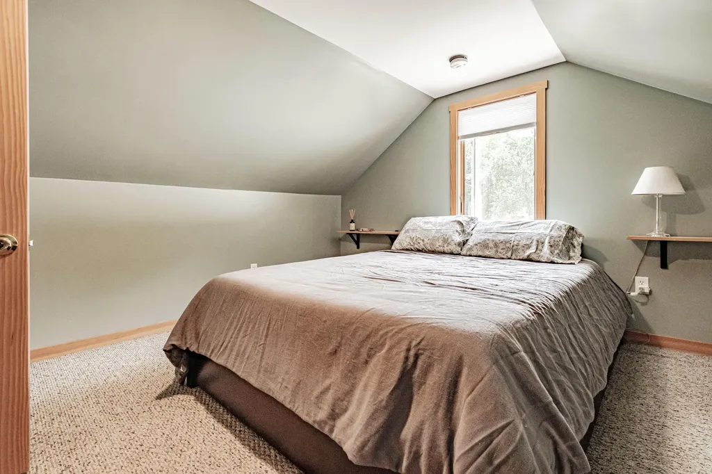 190 Millay Road Bowdoinham ME 04008