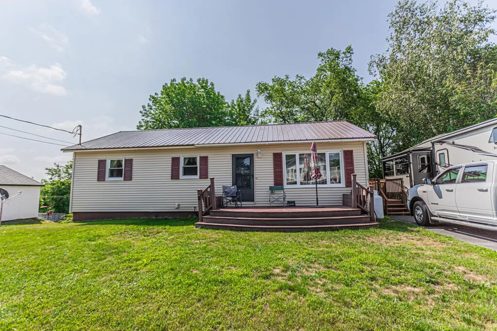 5 Allen Street Jay ME 04239