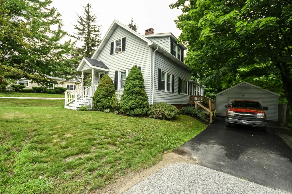 65 Roosevelt Trail Windham ME 04062