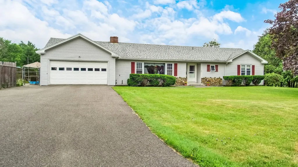 26 Stevens Avenue Randolph ME 04346
