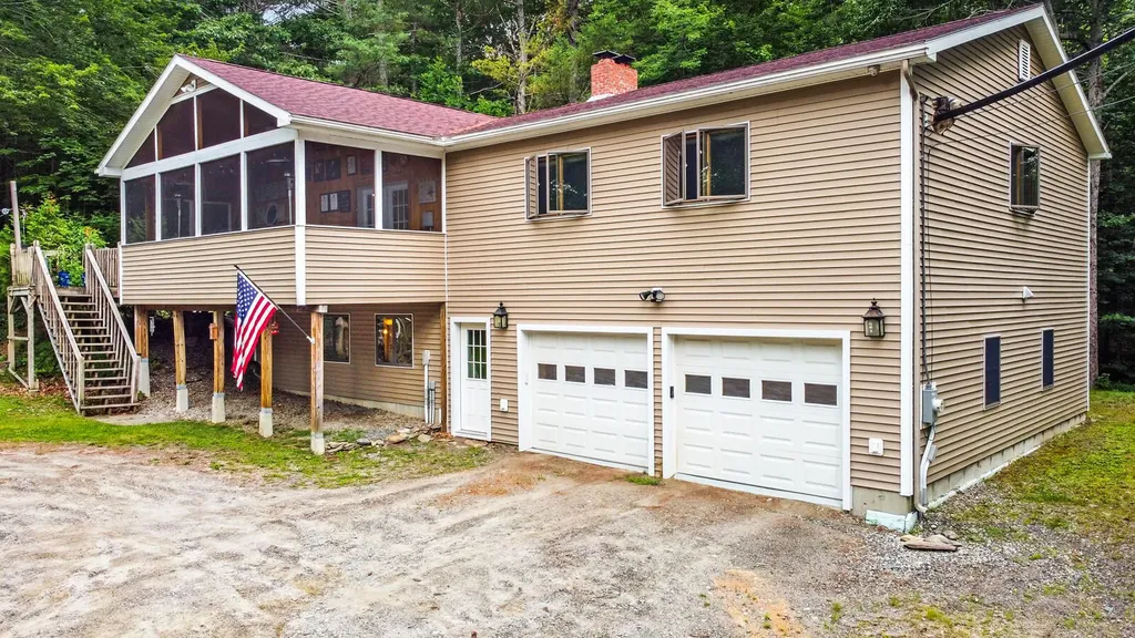 2068 Eight Rod Road Sidney ME 04330