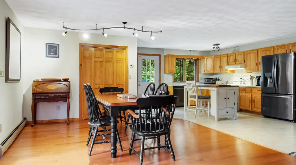 2068 Eight Rod Road Sidney ME 04330