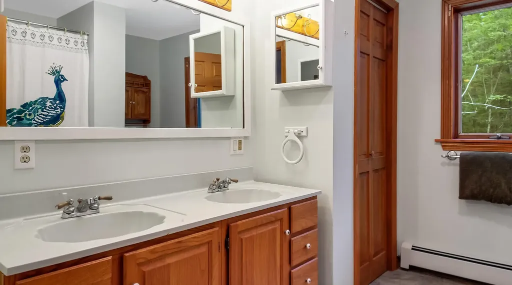 2068 Eight Rod Road Sidney ME 04330
