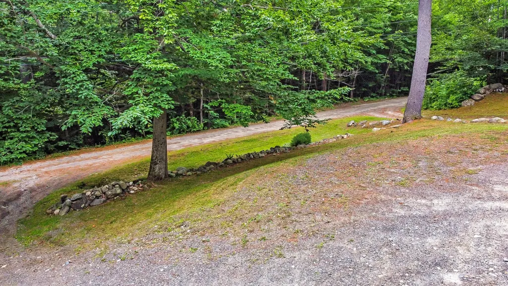 2068 Eight Rod Road Sidney ME 04330