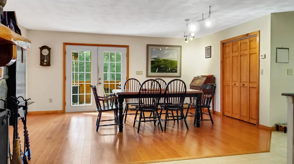 2068 Eight Rod Road Sidney ME 04330