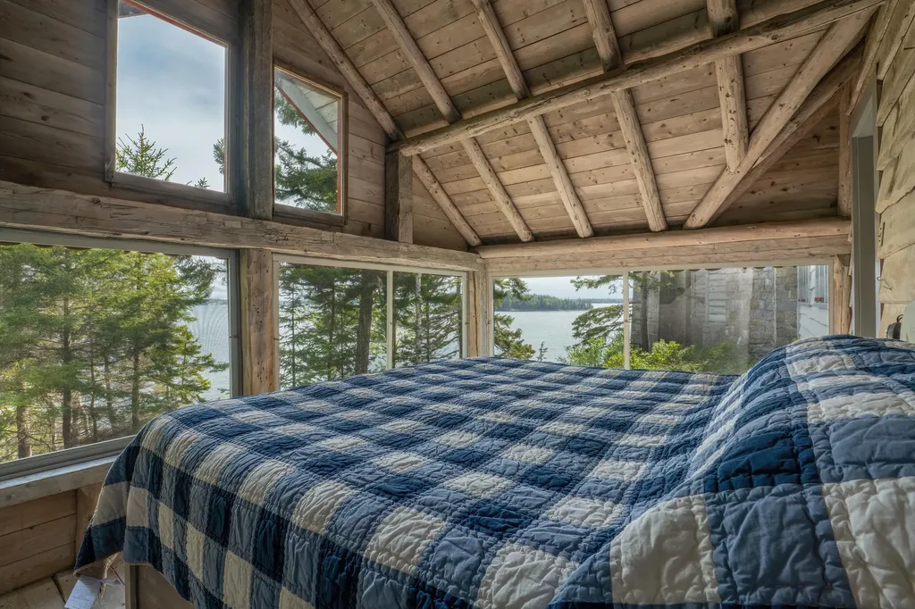 158 High Head Drive Brooklin ME 04616