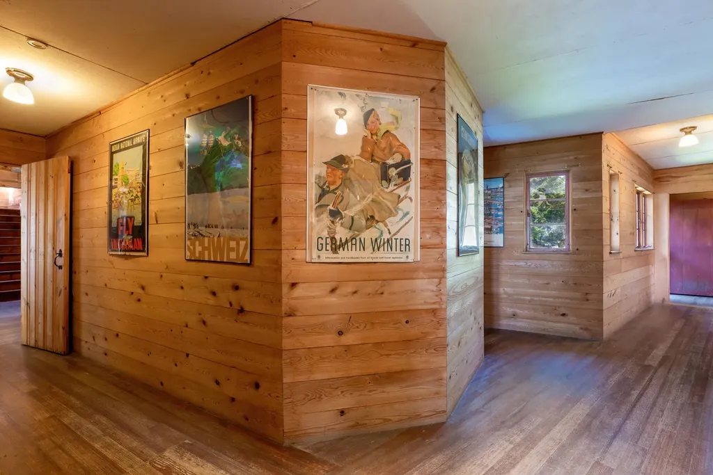 158 High Head Drive Brooklin ME 04616