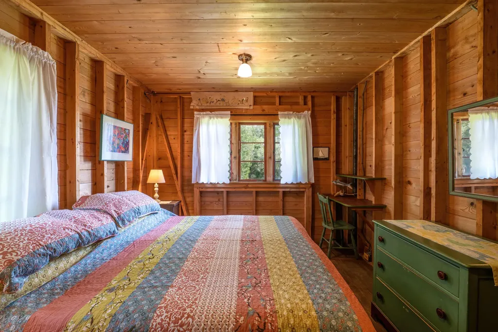 158 High Head Drive Brooklin ME 04616