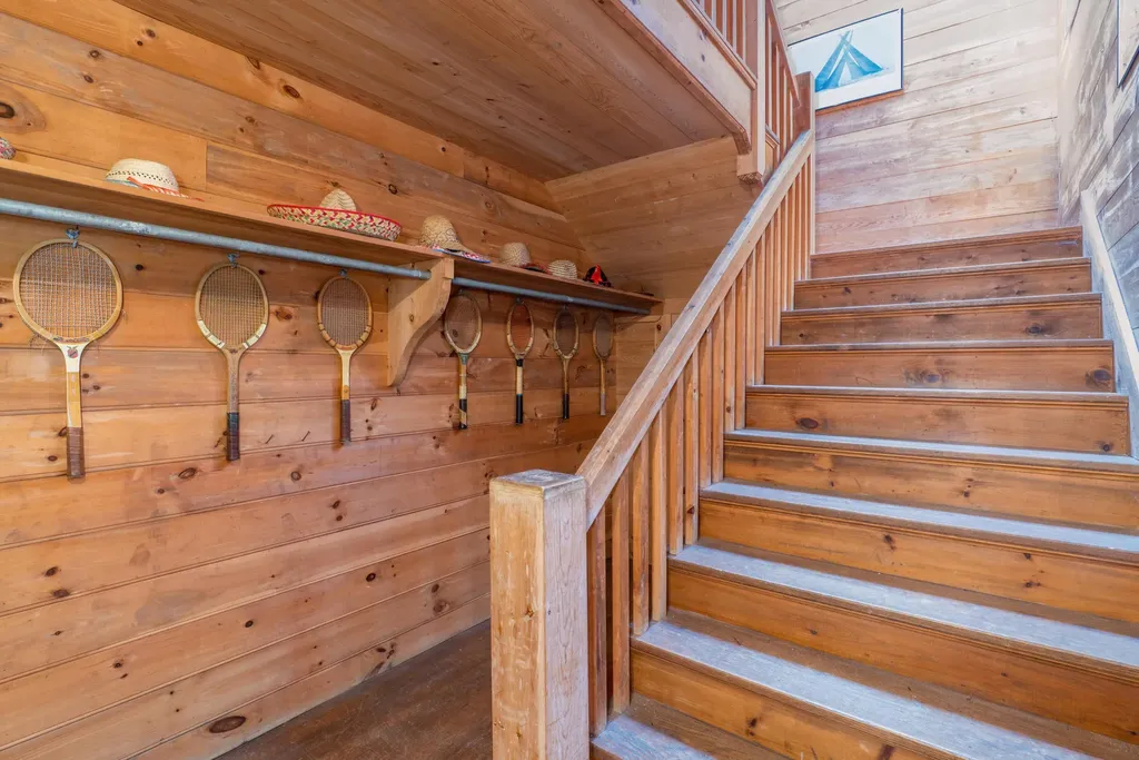 158 High Head Drive Brooklin ME 04616