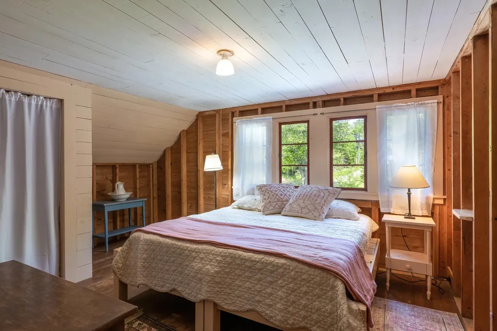 158 High Head Drive Brooklin ME 04616