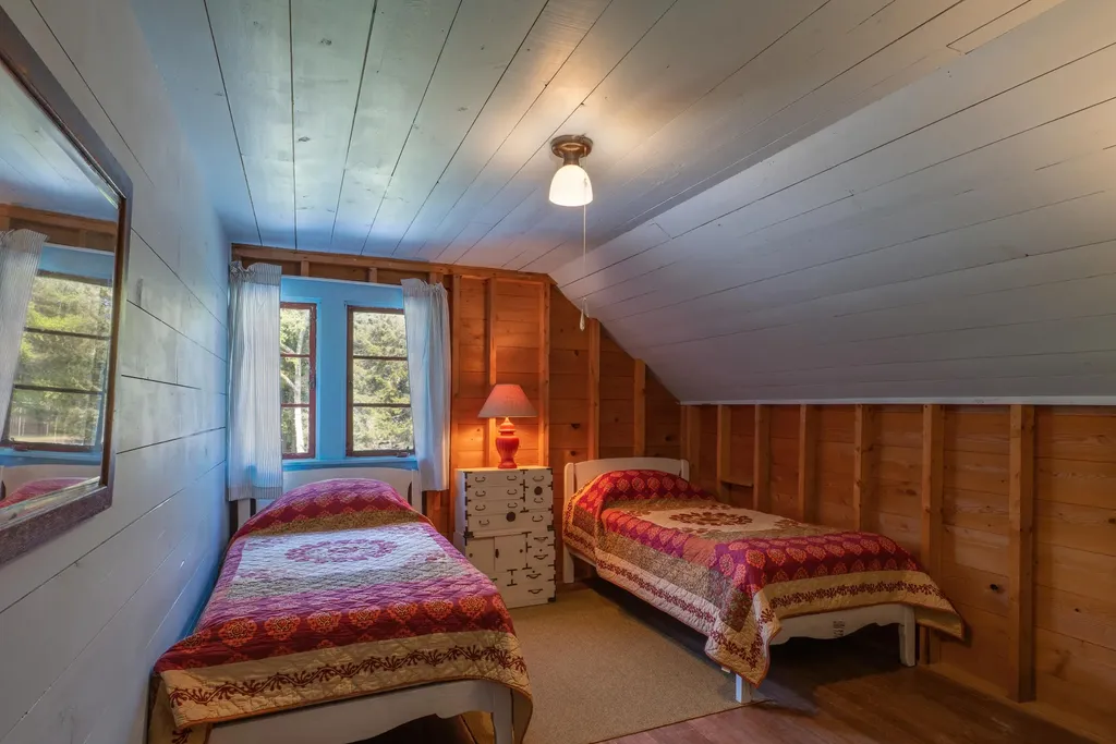 158 High Head Drive Brooklin ME 04616