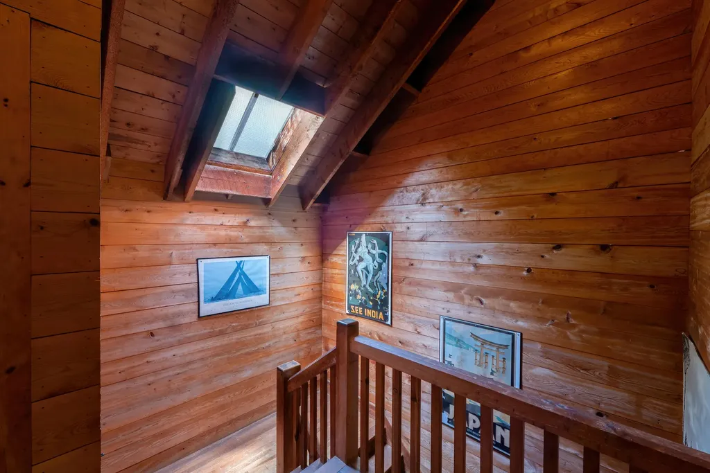 158 High Head Drive Brooklin ME 04616