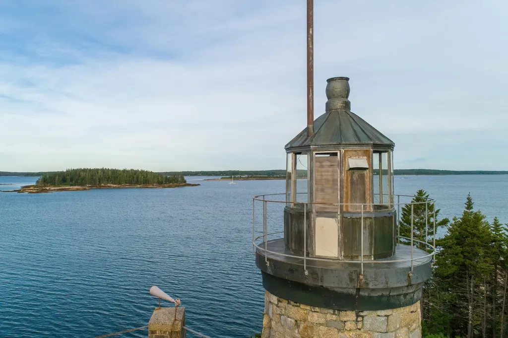 158 High Head Drive Brooklin ME 04616