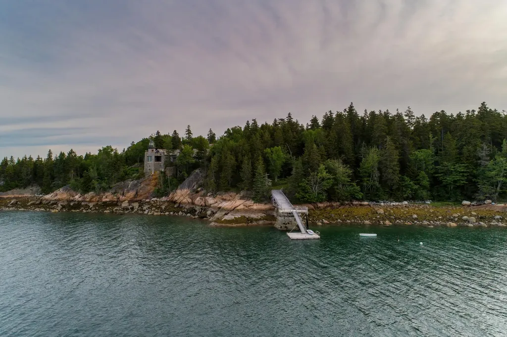 158 High Head Drive Brooklin ME 04616