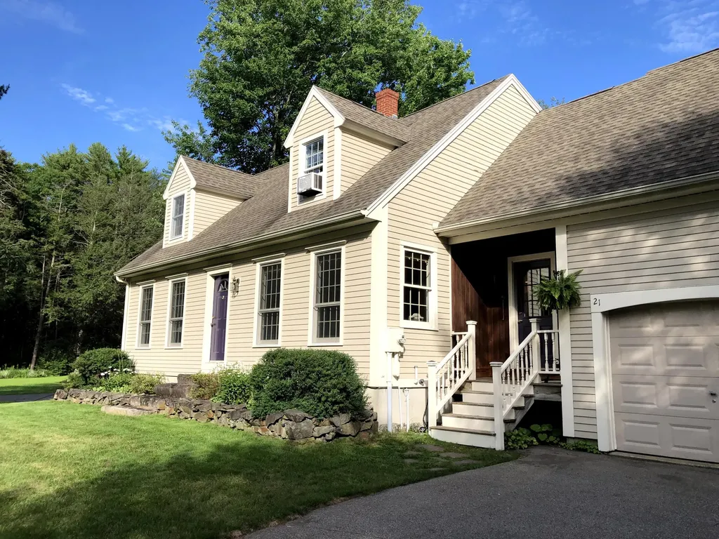 21 Pennacook Circle Wells ME 04090