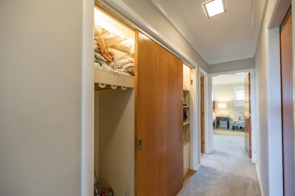 15 Delcliffe Lane Lewiston ME 04240