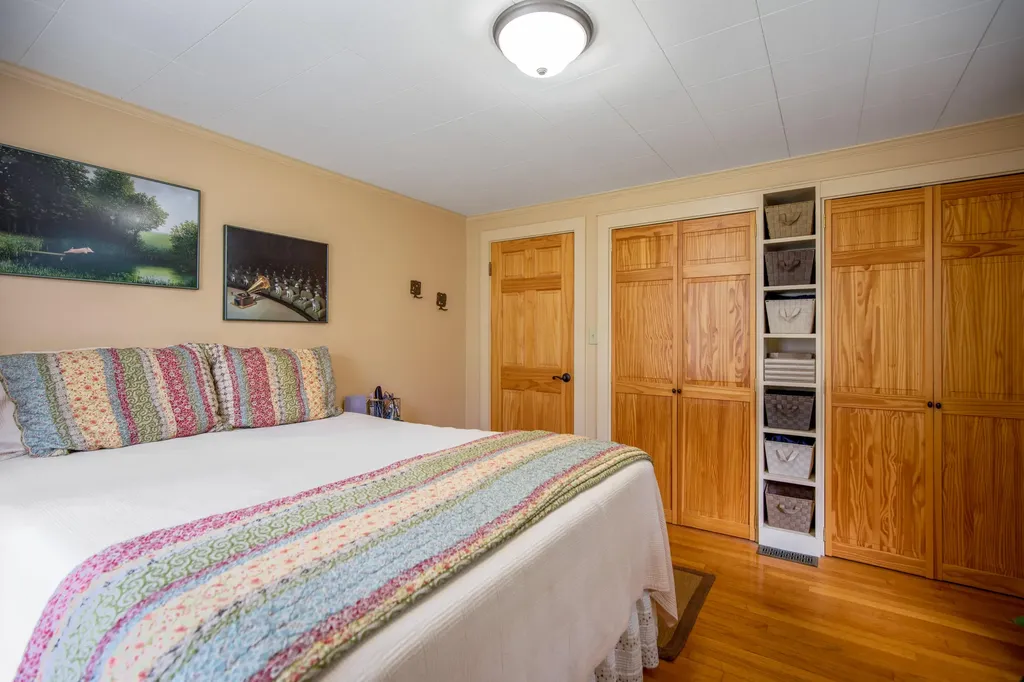 13 Chapel Street Freeport ME 04032