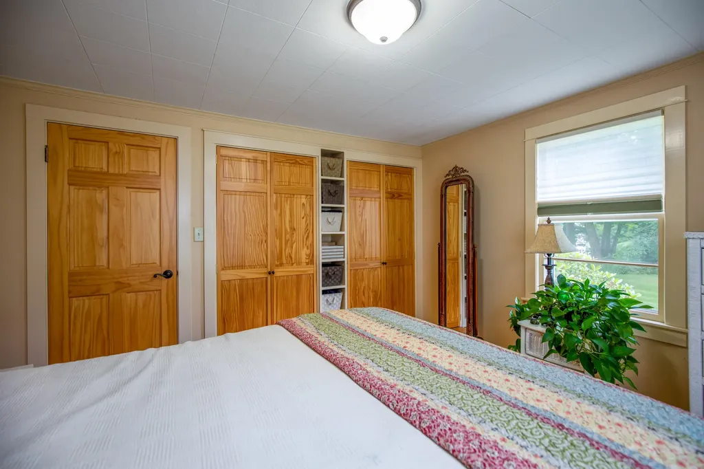 13 Chapel Street Freeport ME 04032