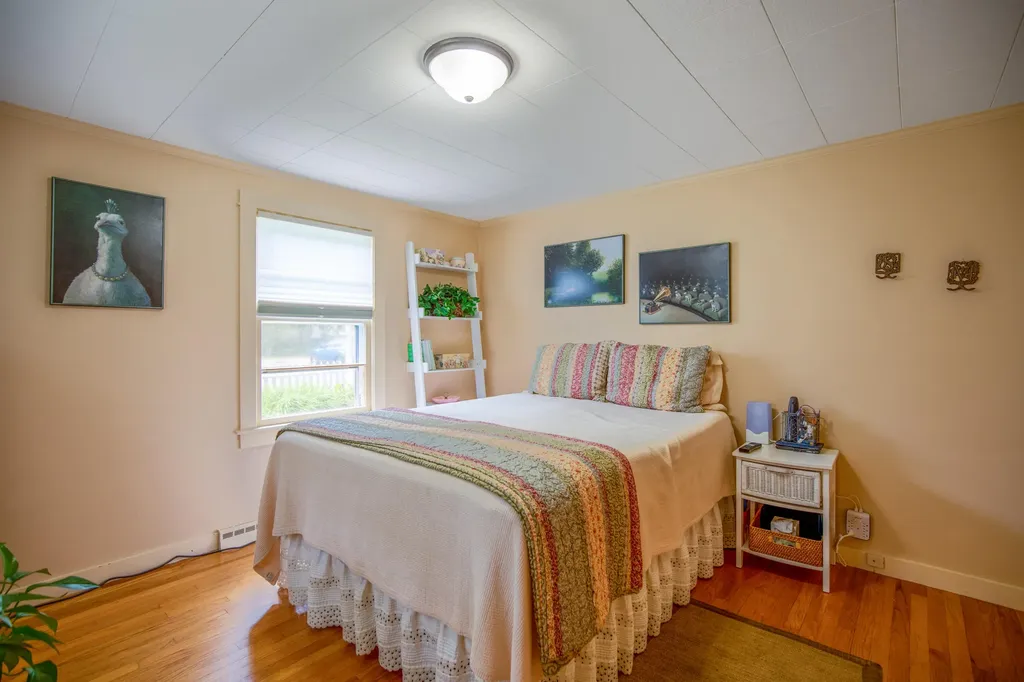 13 Chapel Street Freeport ME 04032