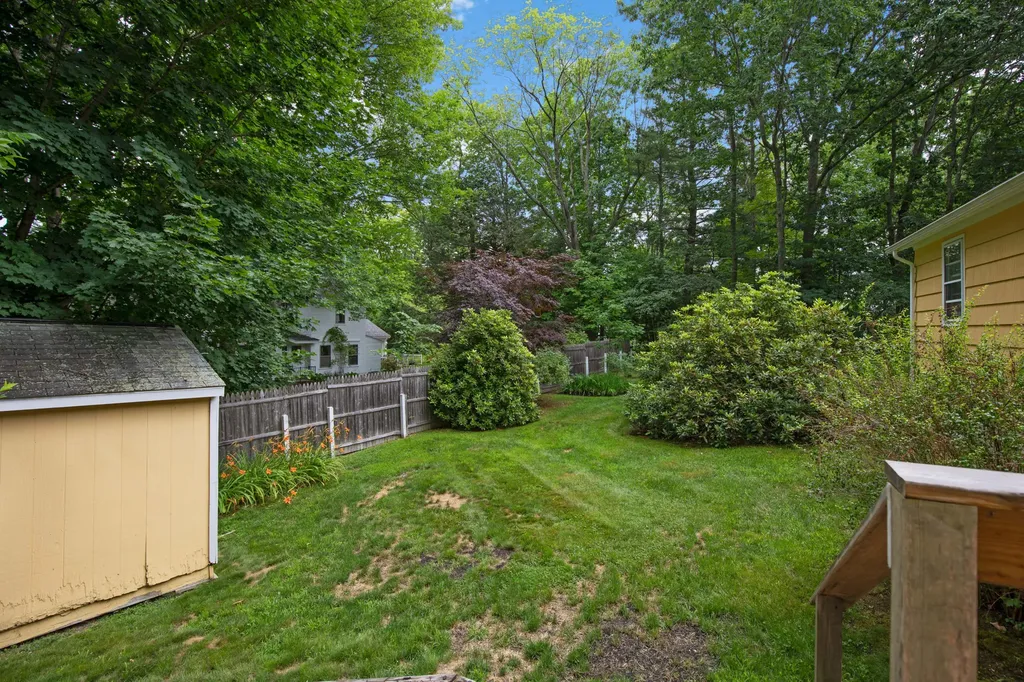 13 Chapel Street Freeport ME 04032