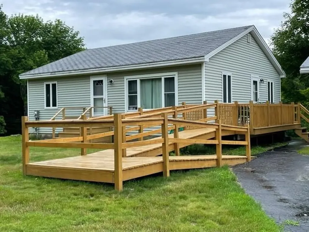 99 Litchfield Road Bowdoin ME 04287