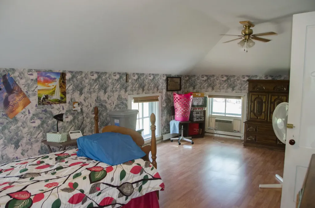 3 Alexander Reed Road Richmond ME 04357