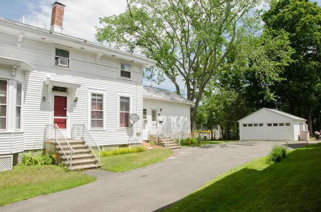 3 Alexander Reed Road Richmond ME 04357