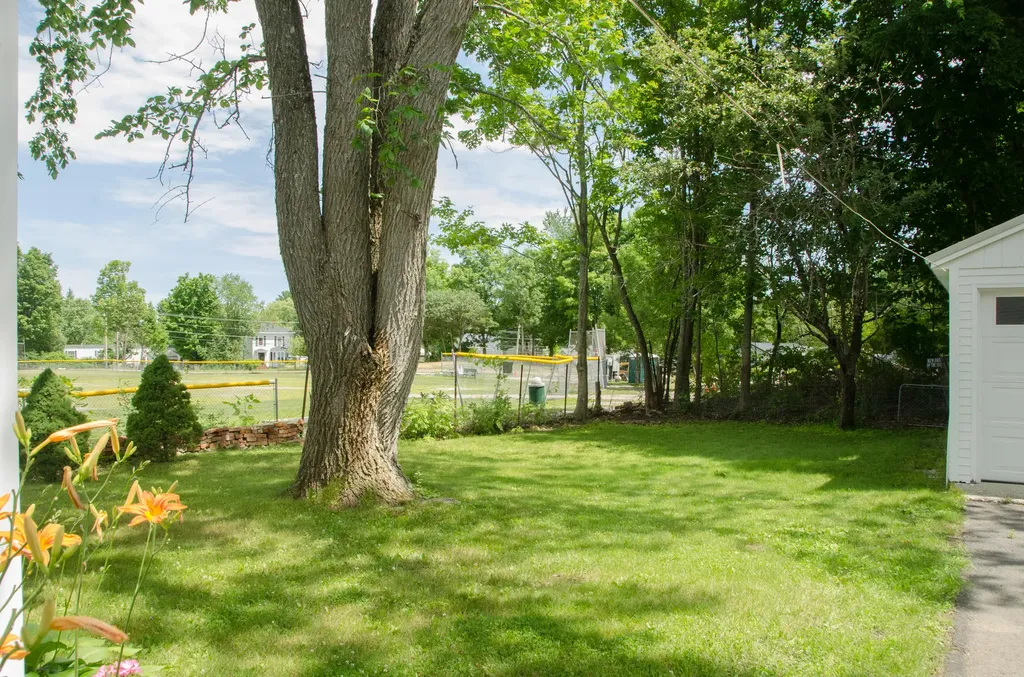 3 Alexander Reed Road Richmond ME 04357