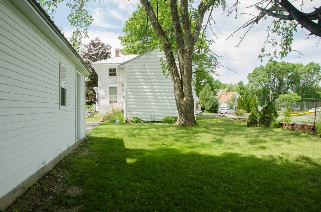 3 Alexander Reed Road Richmond ME 04357