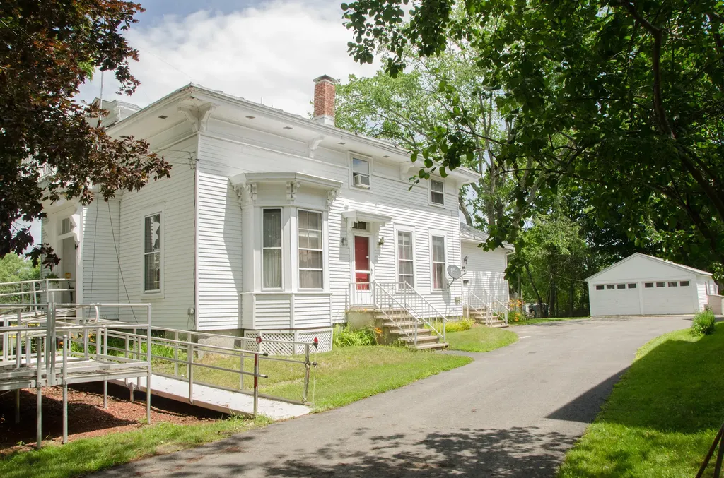 3 Alexander Reed Road Richmond ME 04357