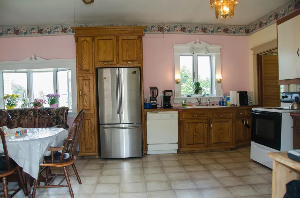 3 Alexander Reed Road Richmond ME 04357