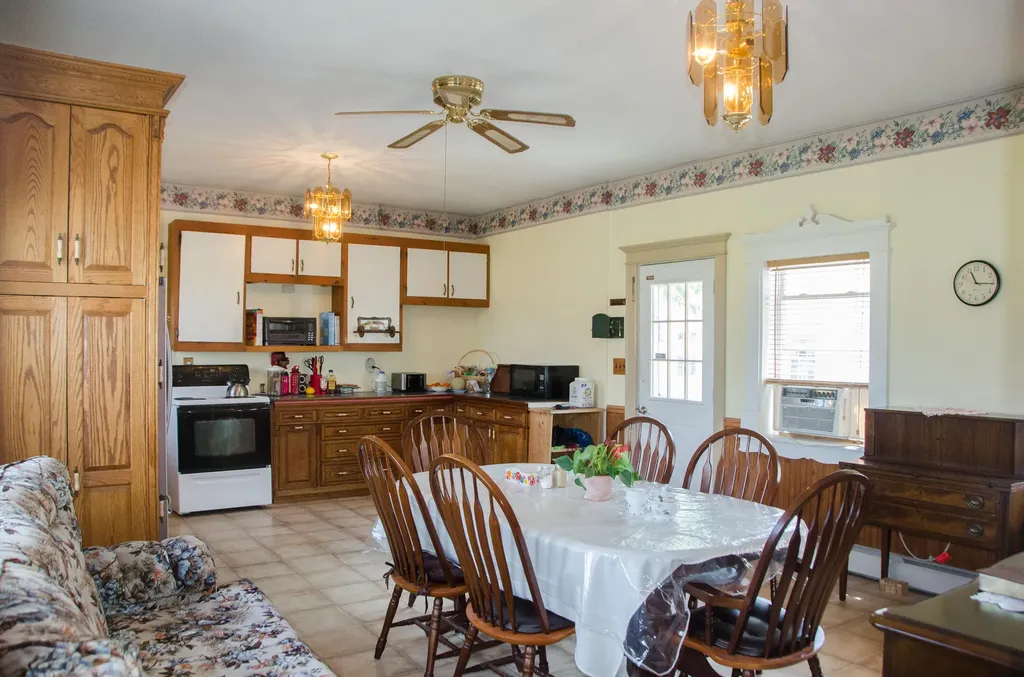 3 Alexander Reed Road Richmond ME 04357