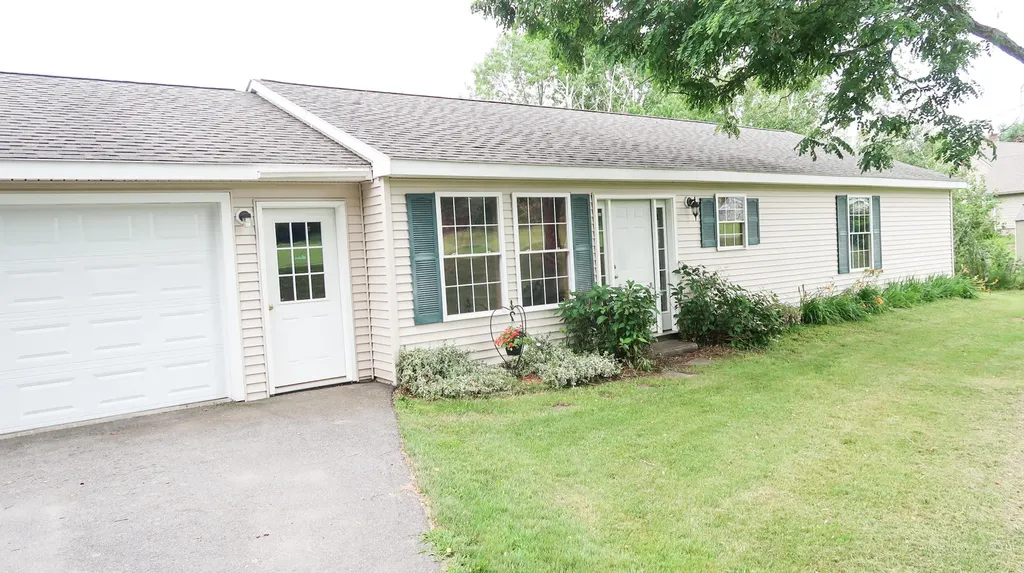 7 Blue Jay Way Waterville ME 04901