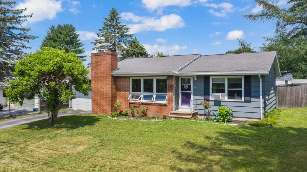 23 Robyn Avenue Westbrook ME 04092