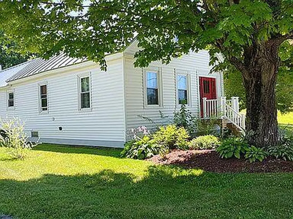 17 Elm Street Mercer ME 04957