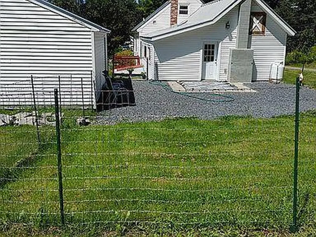 17 Elm Street Mercer ME 04957