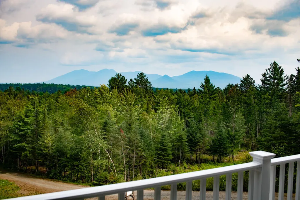29 Hammond Hill Drive Eustis ME 04936
