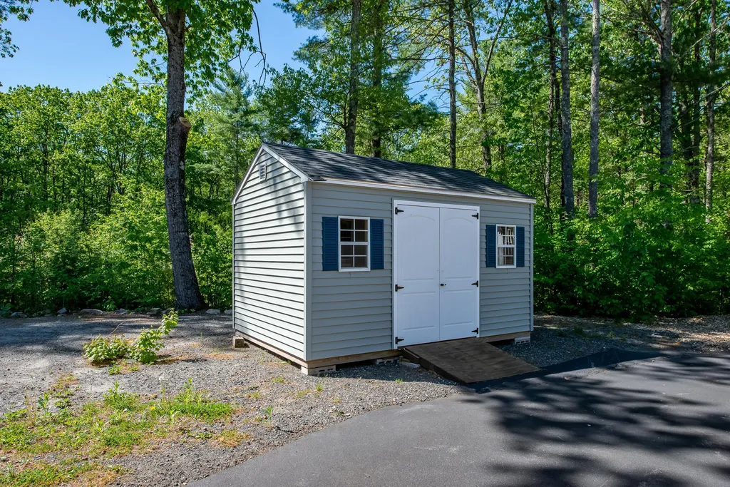 15 Rocky Lane Wells ME 04090