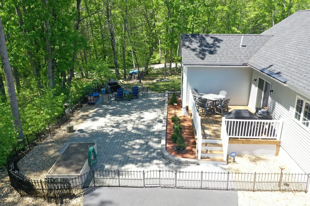 15 Rocky Lane Wells ME 04090