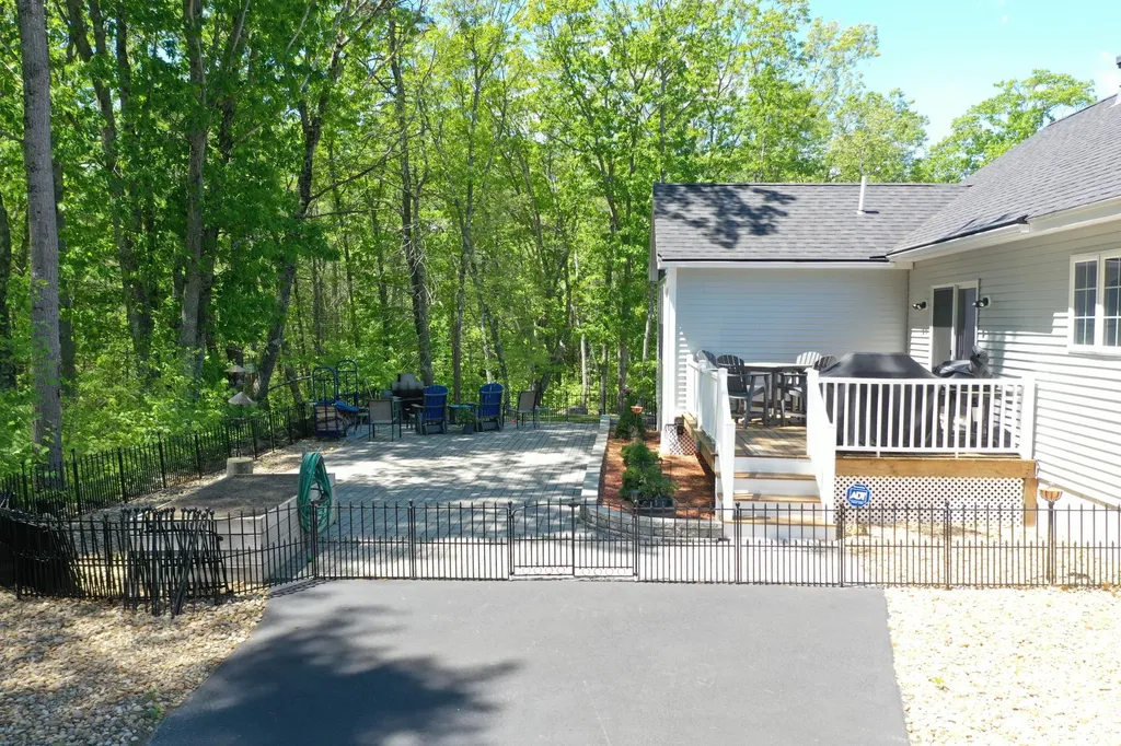 15 Rocky Lane Wells ME 04090