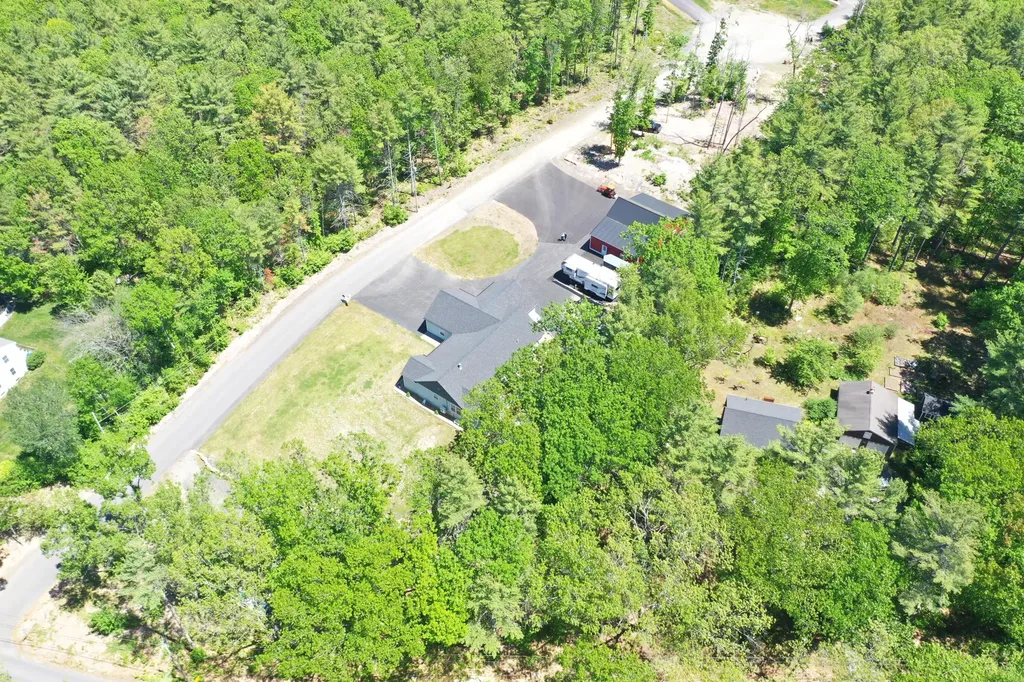 15 Rocky Lane Wells ME 04090