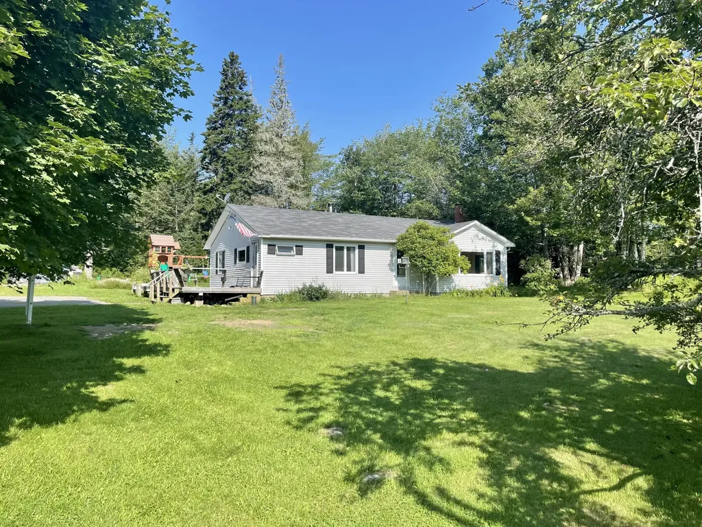 294 North Haven Road Vinalhaven ME 04863