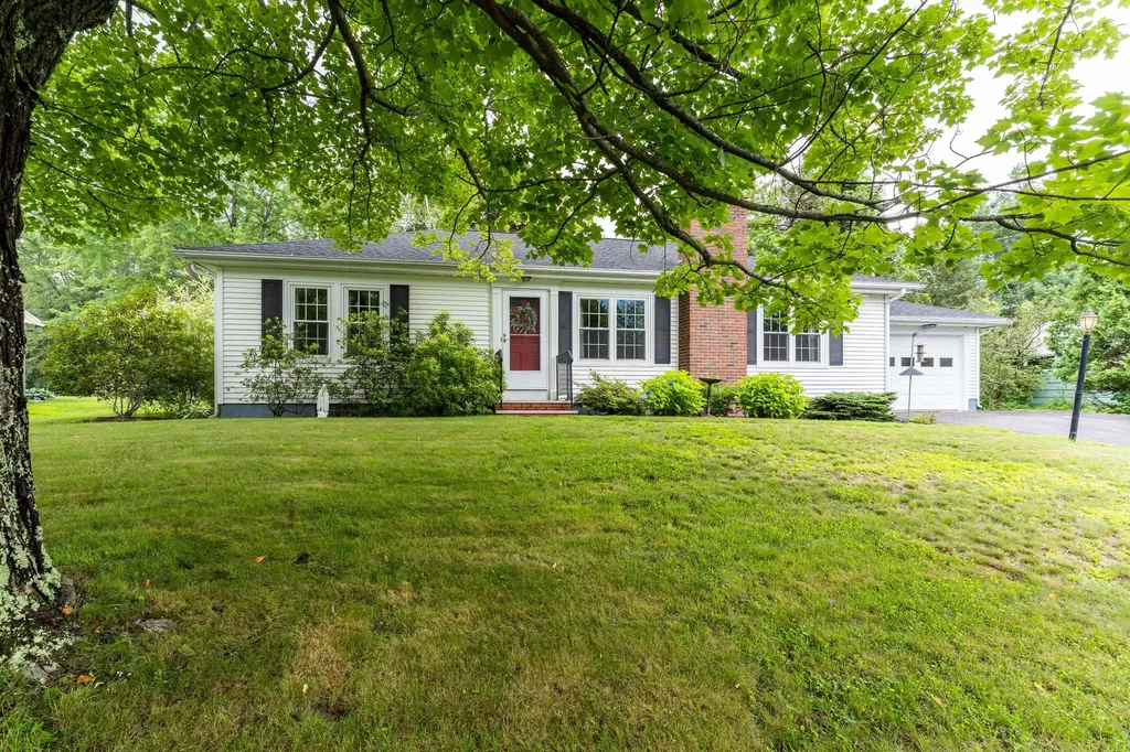 43 Westwood Road Augusta ME 04330