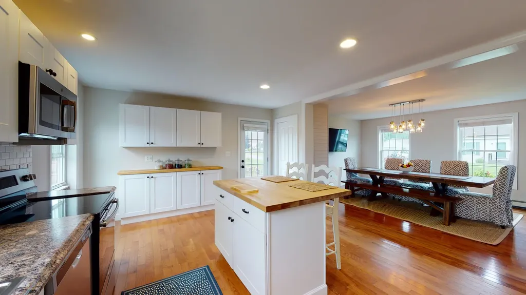 10 Littlefield Street Rockland ME 04841