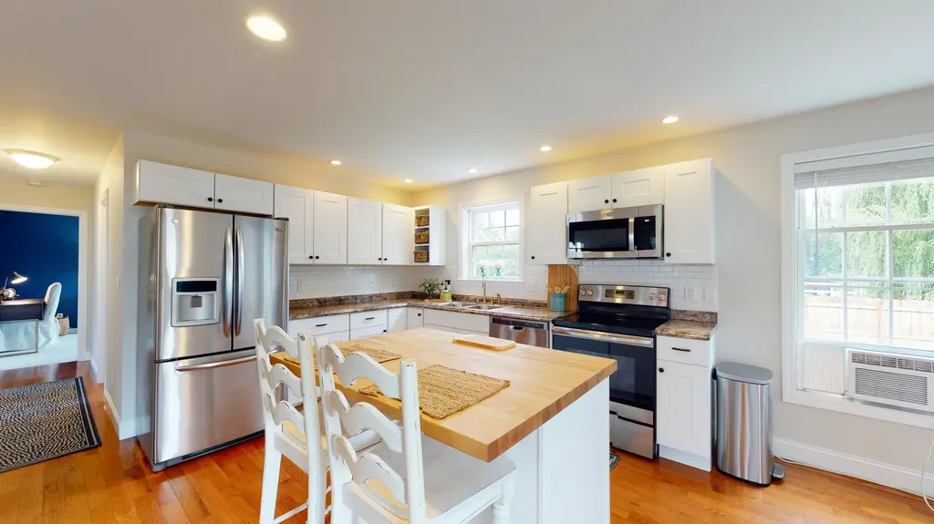10 Littlefield Street Rockland ME 04841